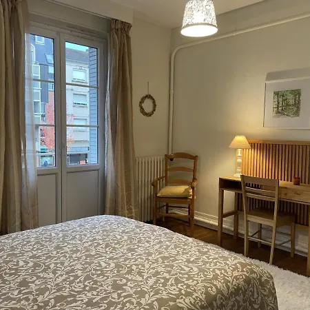 Lumineux Au Coeur De Moulins Avec Balcon, Parking Et Equipements Complets - Fr-1-489-398 Moulins (Allier)